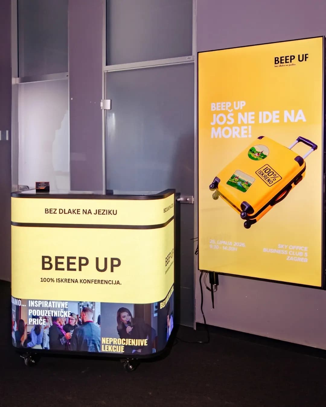 24PULSAR digitalni LED promotivni pult — BEEP UP, BEEP UP konferencija, Sky Office, Zagreb