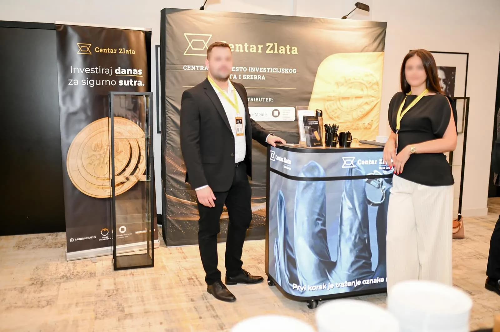 24PULSAR digitalni LED promotivni pult — Centar Zlata, CROGOLD konferencija, Hilton Garden Inn, Zagreb