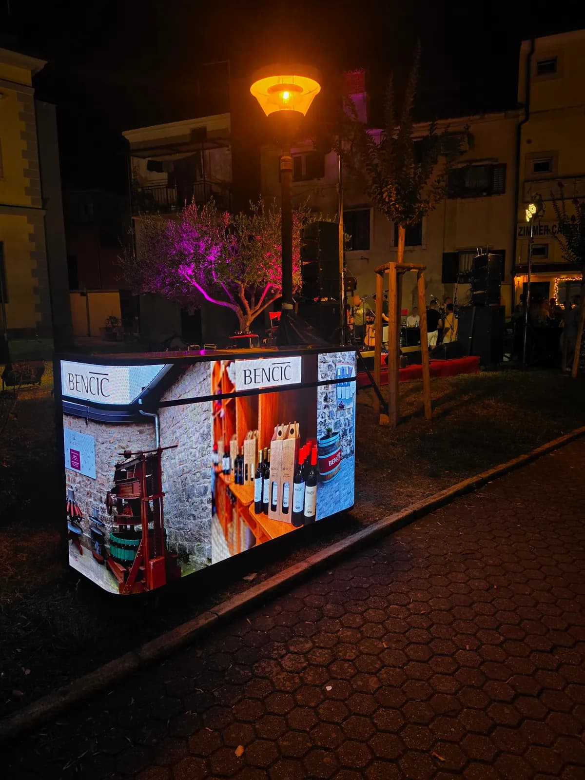 24PULSAR digitalni LED promotivni pult — FONS, Benčić, 4. Večer Oliverove pjesme, Umag