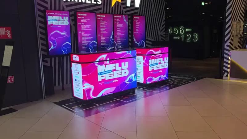 24PULSAR digitalni LED promotivni pult — Motus Media, INFLU FEED konferencija, Z Centar, Zagreb