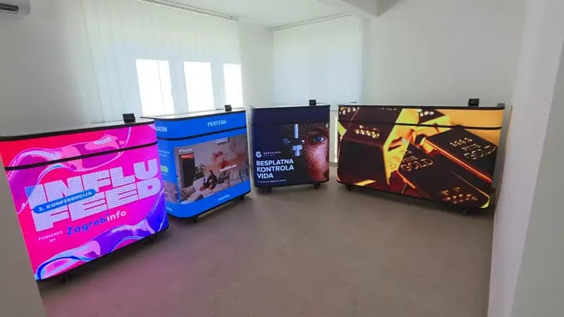 24PULSAR digitalni LED promotivni pult — 24PULSAR, Showroom